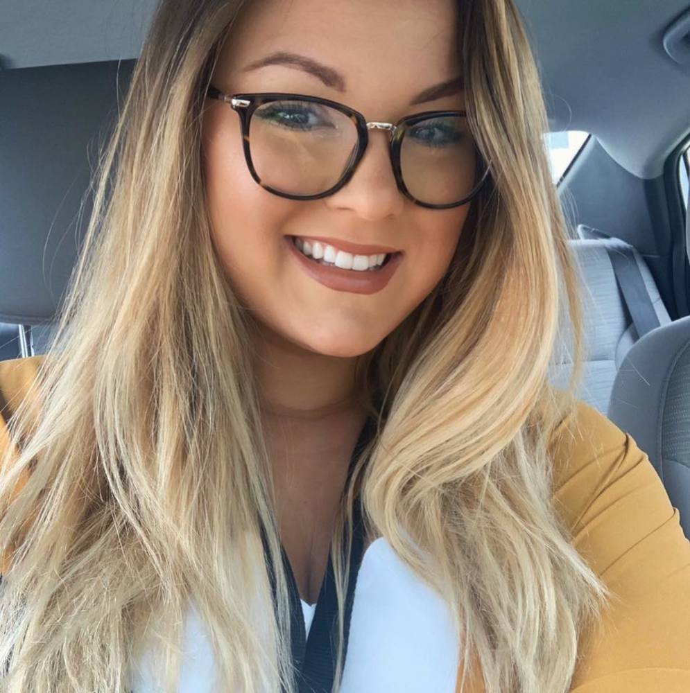 Meet your Posher, Kelsey